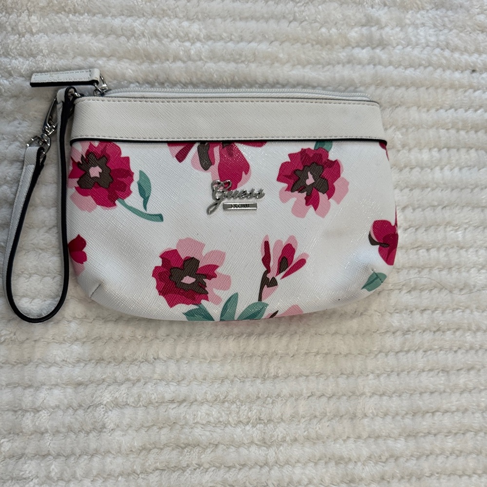 Guess Floral White and Pink Wristlet